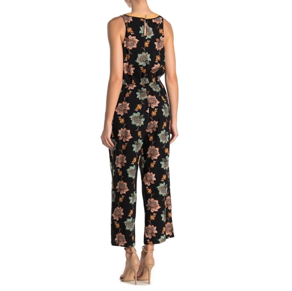 🆕🌿Nordstrom FLORAL JUMPSUIT🌿 - Picture 3 of 4